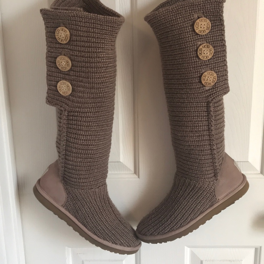 Ugg Tall Classic Knit Cardy Boots Size 9